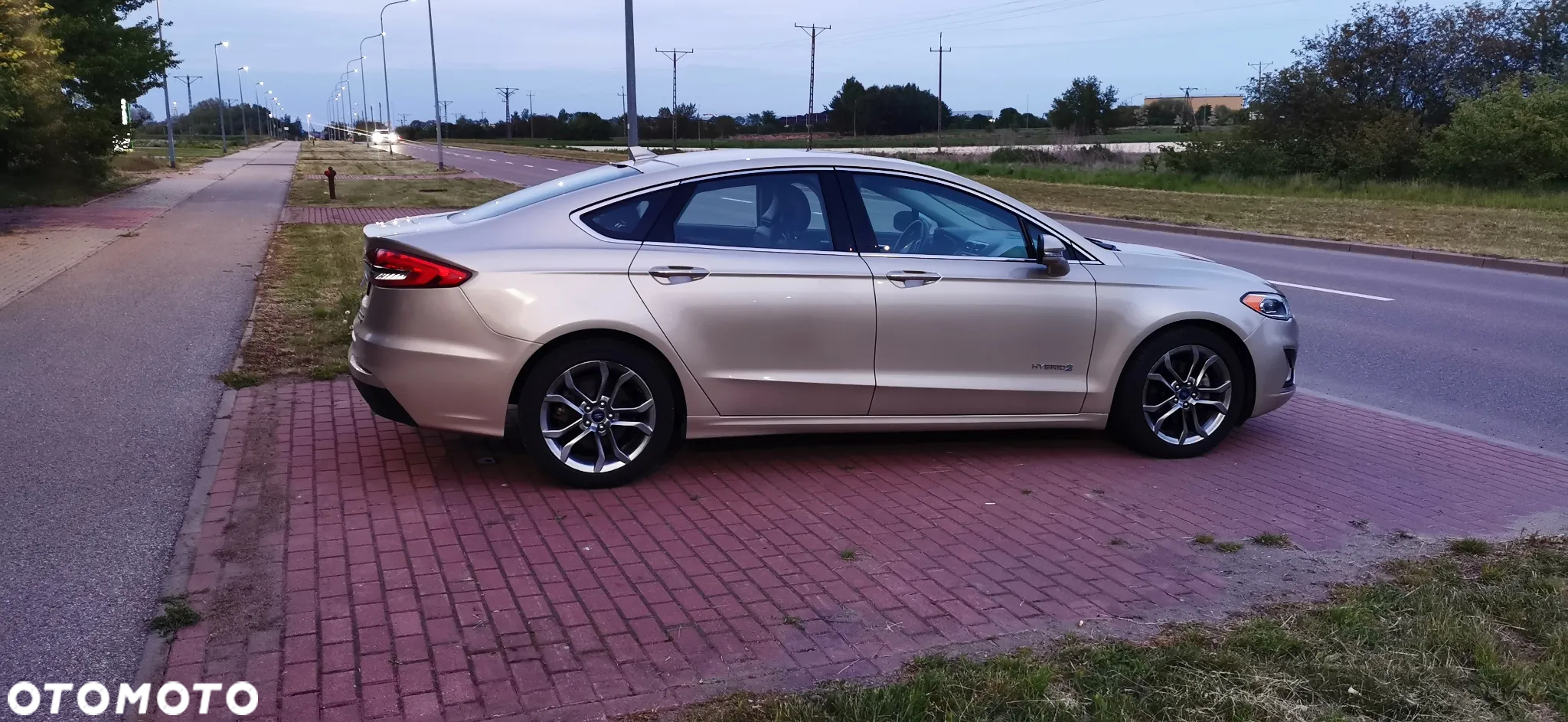 Ford Mondeo 2.0 Hybrid Titanium - 25