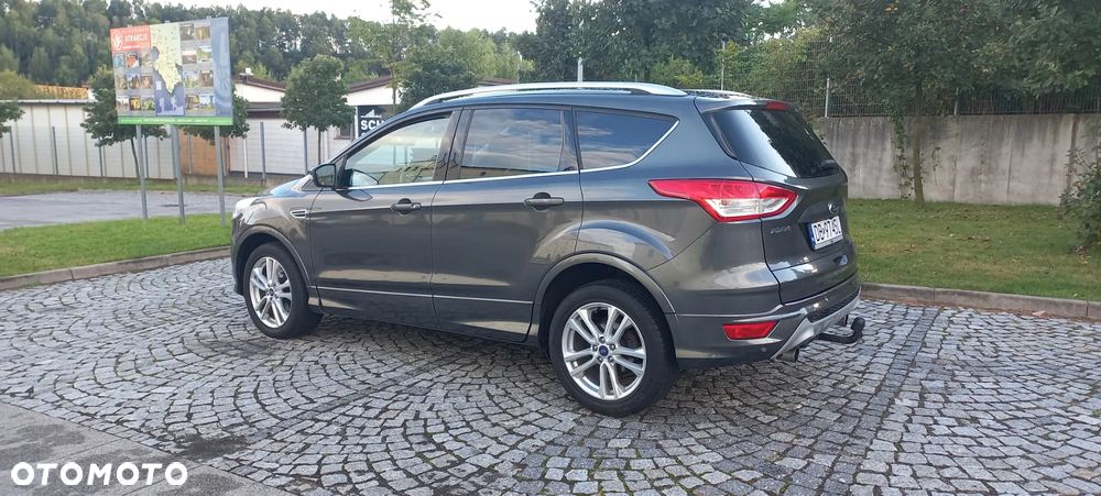Ford Kuga 1.5 EcoBoost 4x4 Titanium - 8