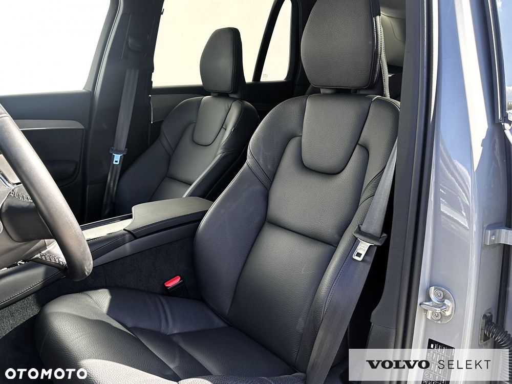 Volvo XC 90 - 21