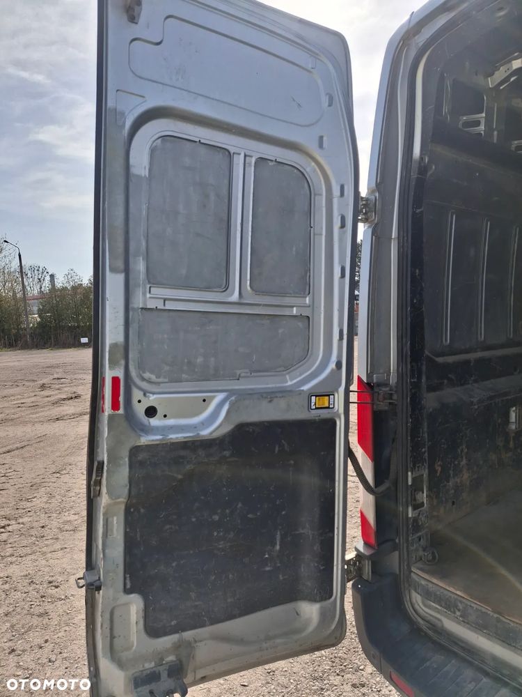 Ford Transit - 11