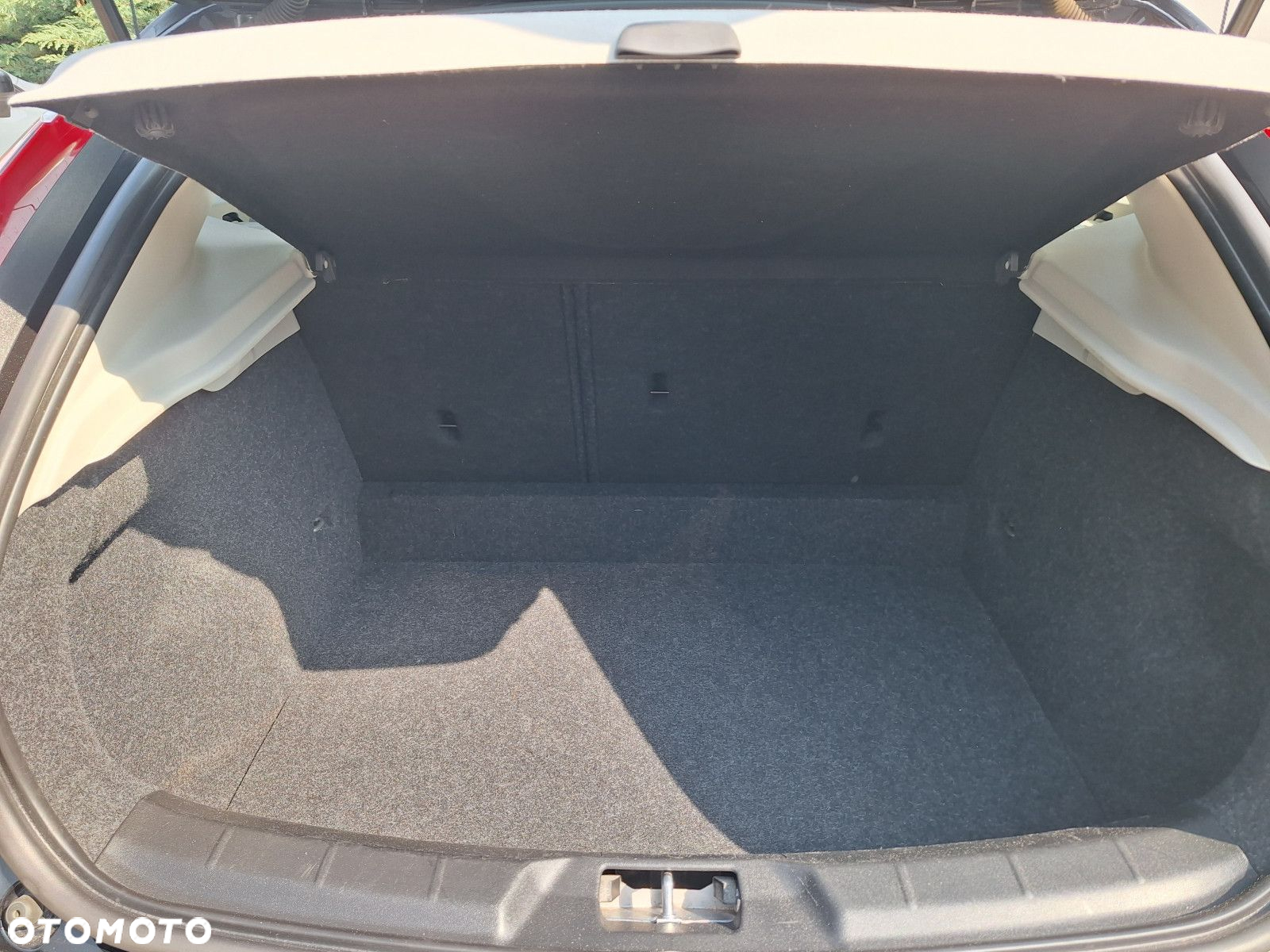 Volvo V40 - 23