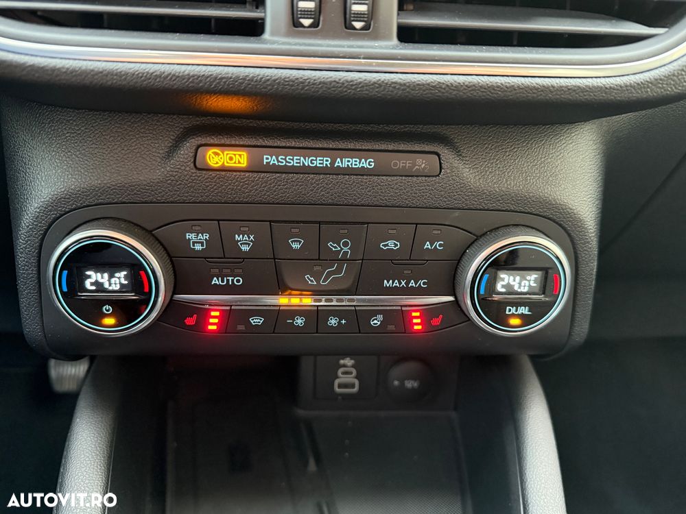 Ford Kuga 1.6 EcoBoost 2x4 Titanium - 16