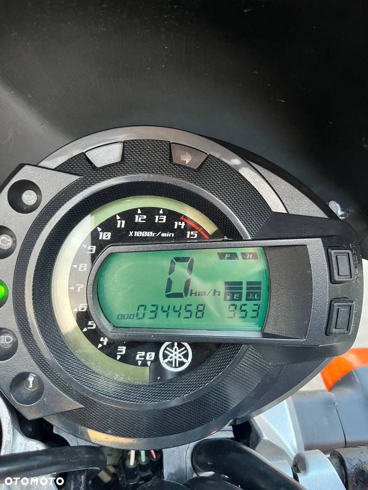 Yamaha FZ6 - 16