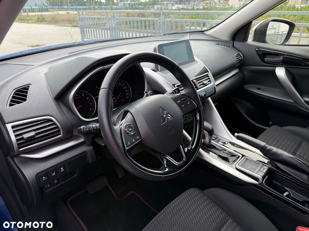 Mitsubishi Eclipse Cross - 10