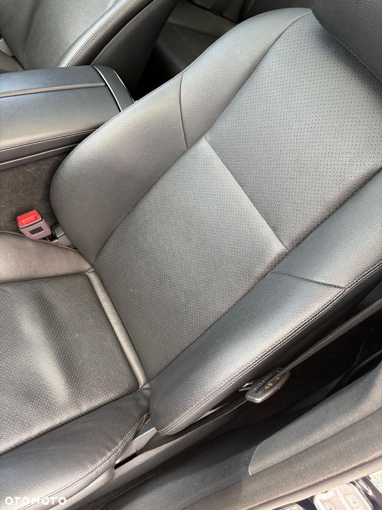 Mercedes-Benz Klasa E 200 d T 9G-TRONIC Avantgarde - 21