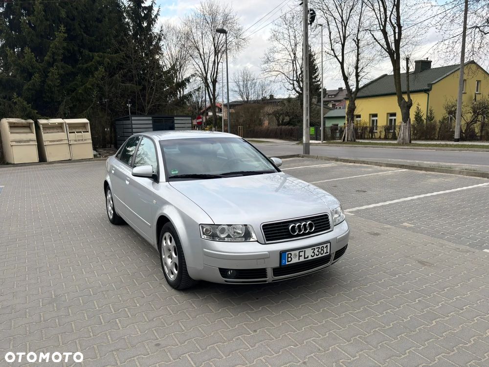 Audi A4 Limousine - 19