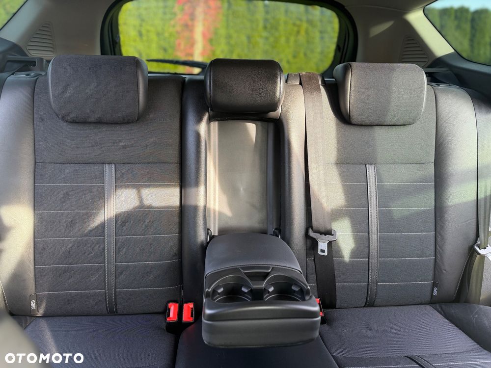 Ford Kuga 2.0 TDCi 4x4 Titanium - 37