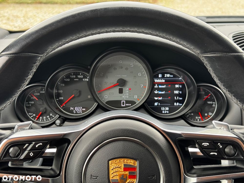 Porsche Cayenne S - 11