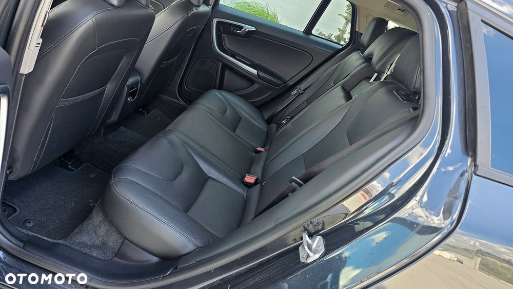 Volvo V60 D2 Drive-E Momentum - 5