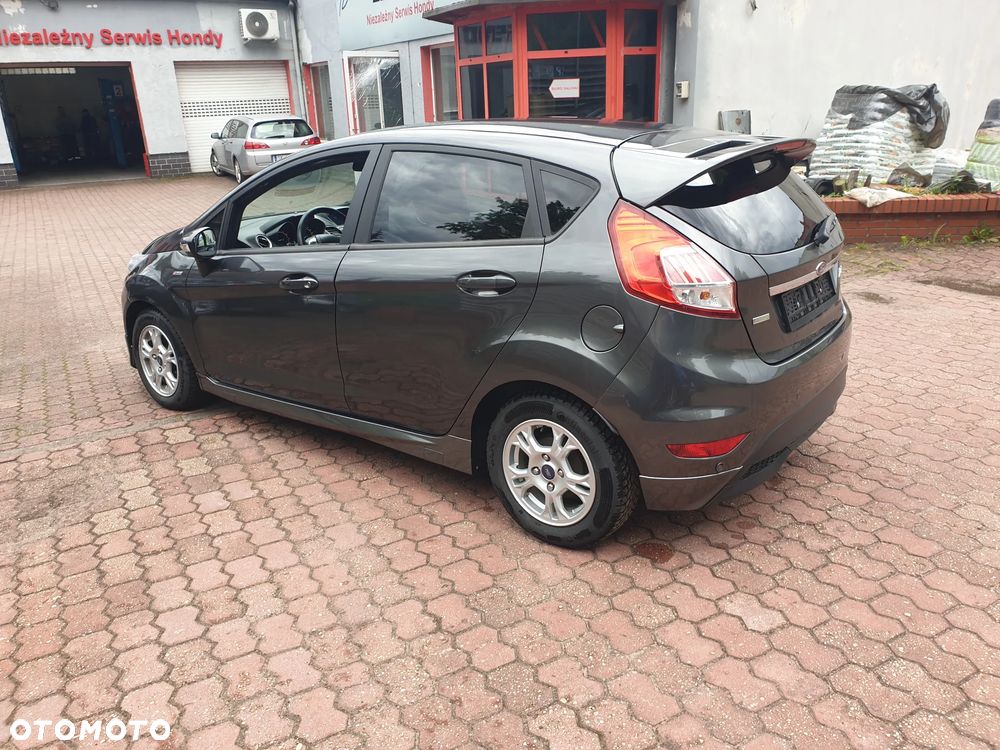Ford Fiesta 1.0 Celebration - 13