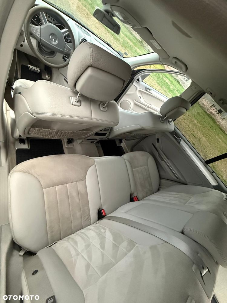 Mercedes-Benz ML - 9