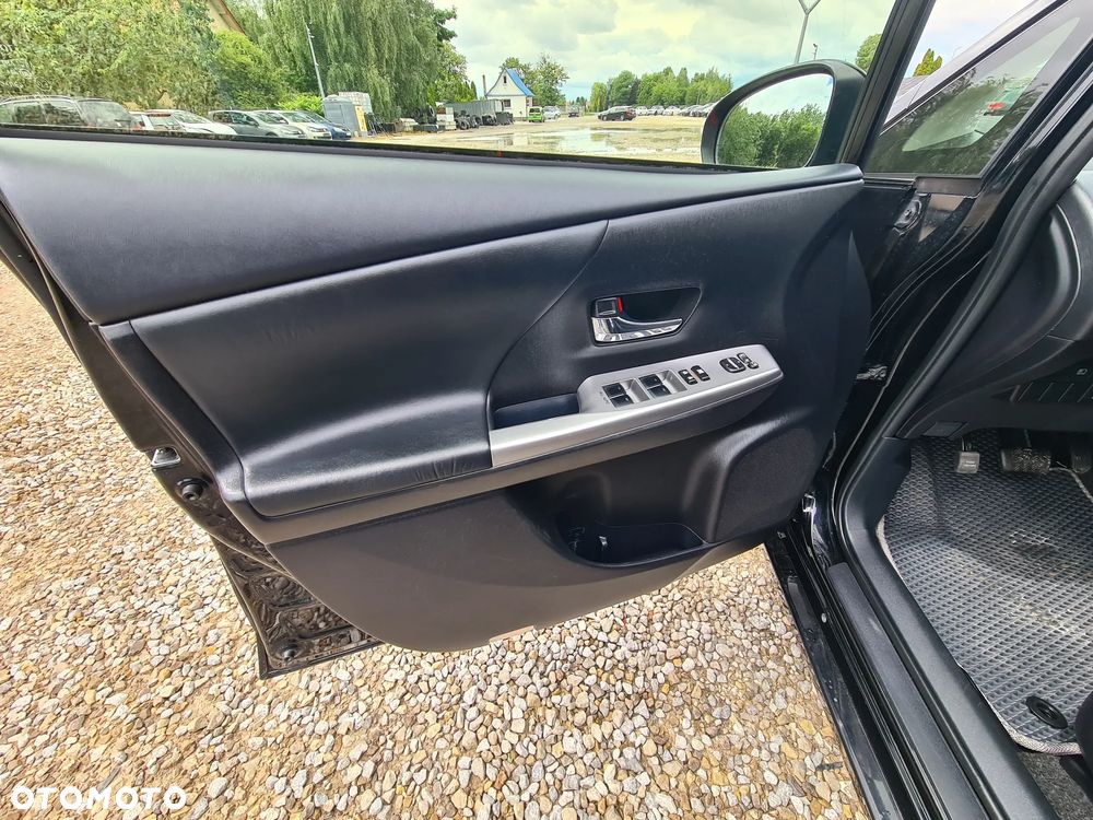 Toyota Prius+ (Hybrid) Executive - 18