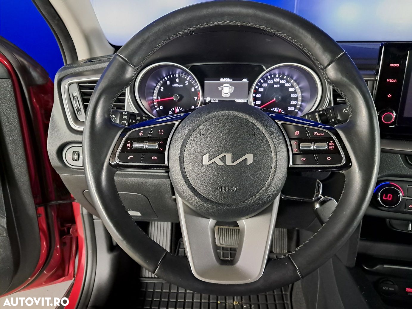 Kia XCeed - 11
