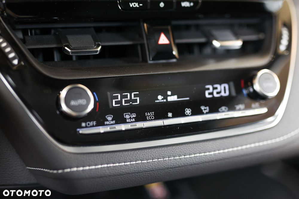 Toyota Corolla 1.8 Hybrid Style - 34