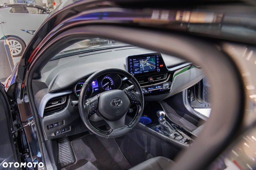 Toyota C-HR 1.8 Hybrid Style - 33