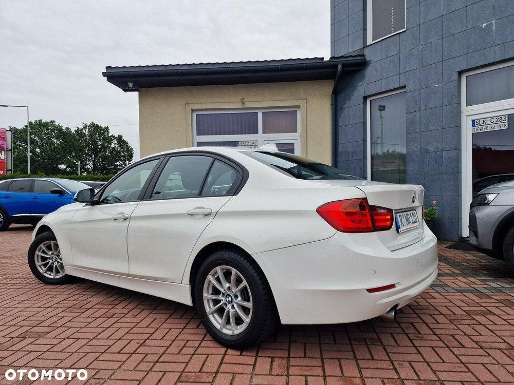BMW Seria 3 320d xDrive - 7
