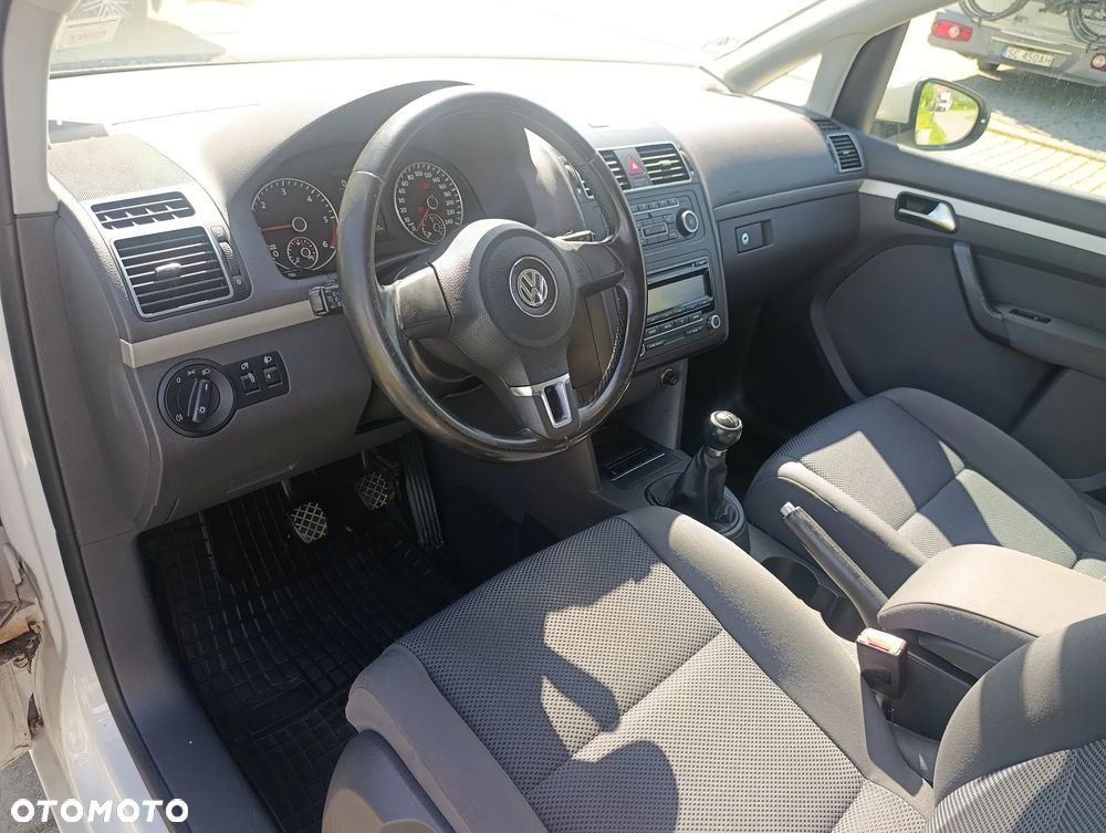 Volkswagen Touran 1.6 TDI DPF BlueMotion Technology Life - 13