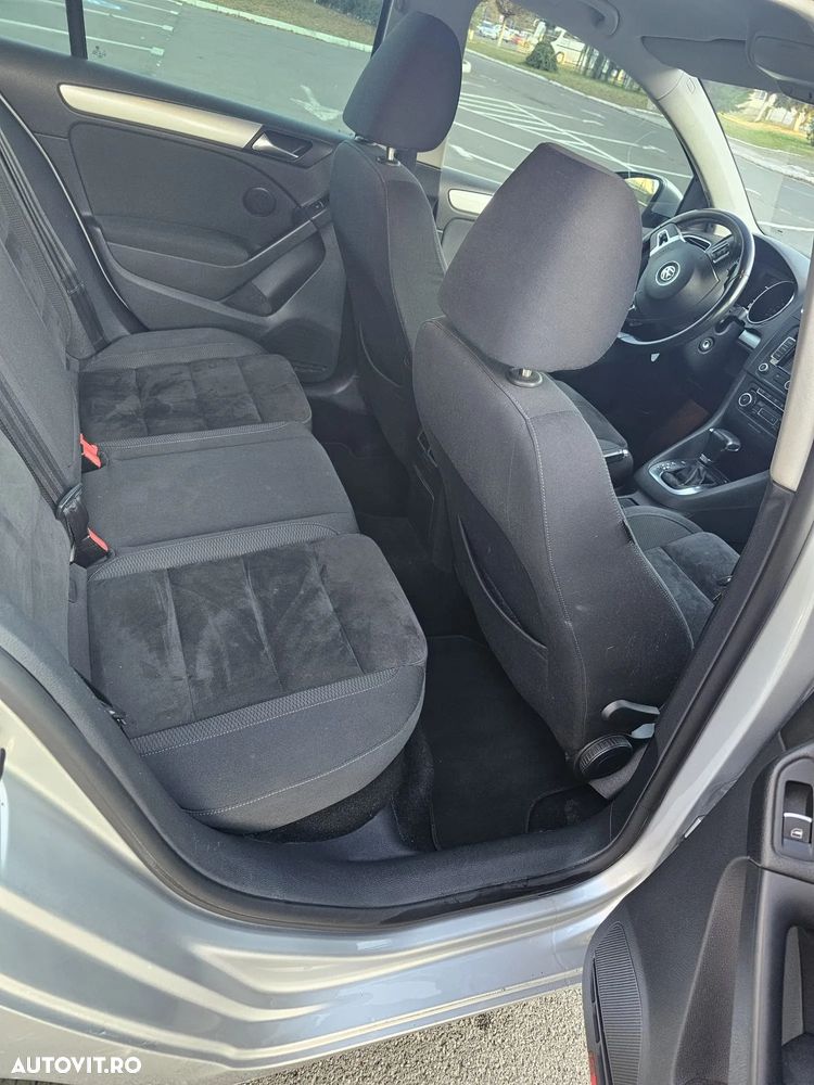 Volkswagen Golf 1.6 TDI DPF DSG Comfortline - 4