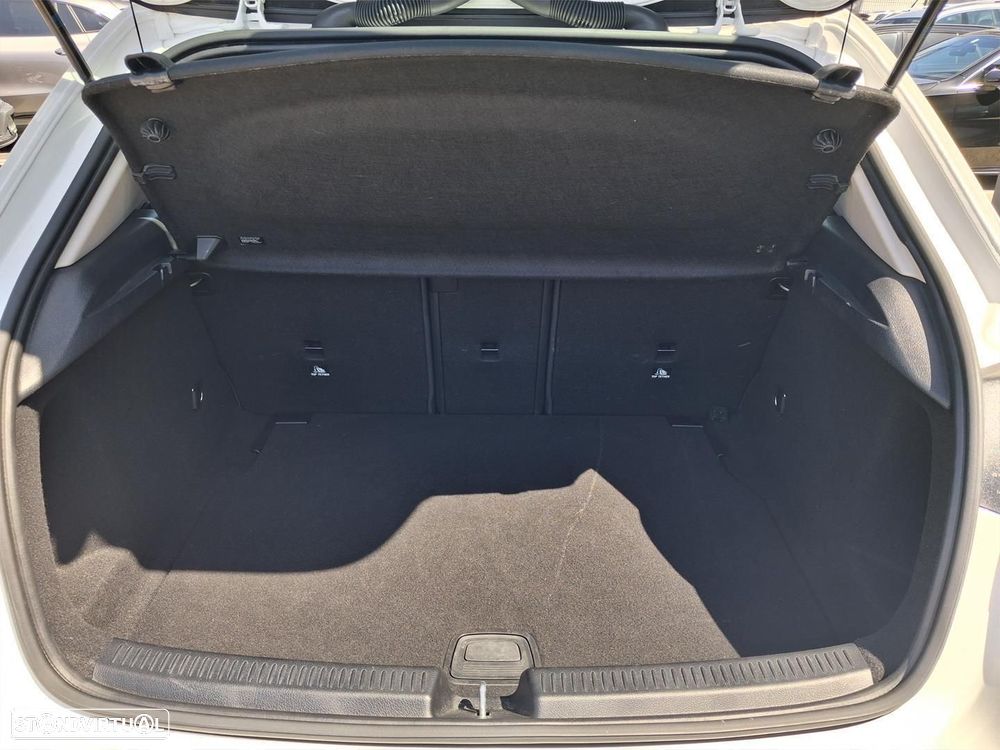 Mercedes-Benz A 200 Standard - 11