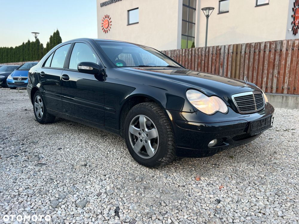 Mercedes-Benz Klasa C 180 Kompressor Classic - 3