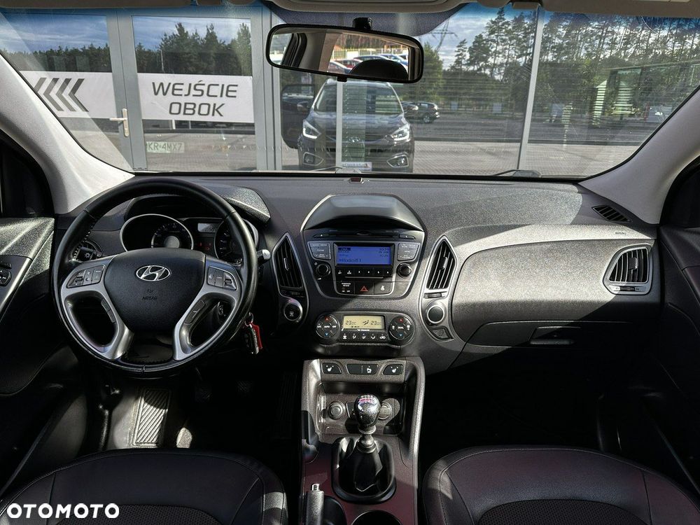 Hyundai ix35 1.6 2WD Fifa World Cup Edition - 9