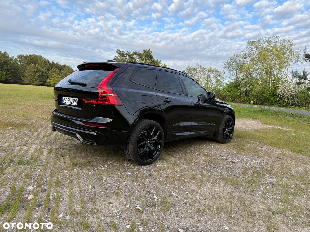 Volvo XC 60 T6 Plug-In Hybrid AWD Plus Black Edition - 3