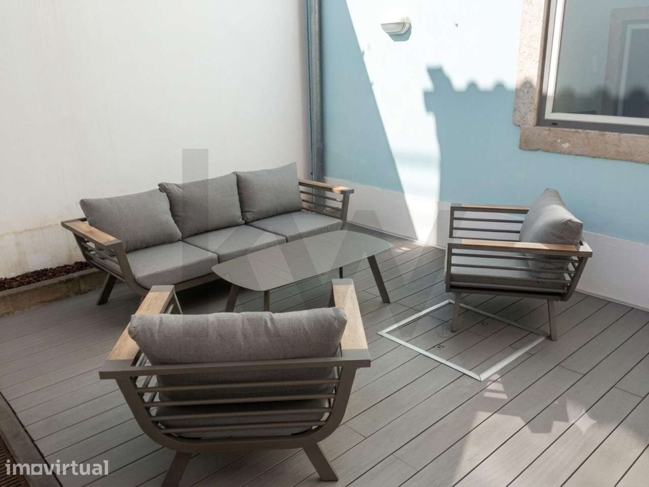 Apartamento Duplex T1 com Terraço Privativo na Rua de São Bento - Grande imagem: 4/16