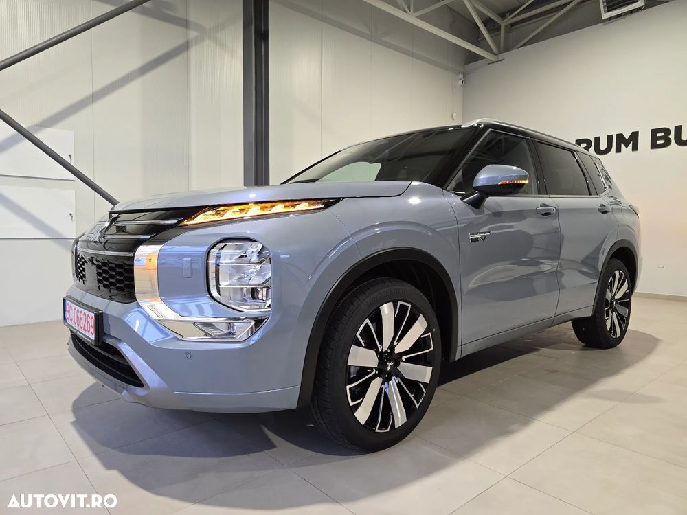 Mitsubishi Outlander - 30