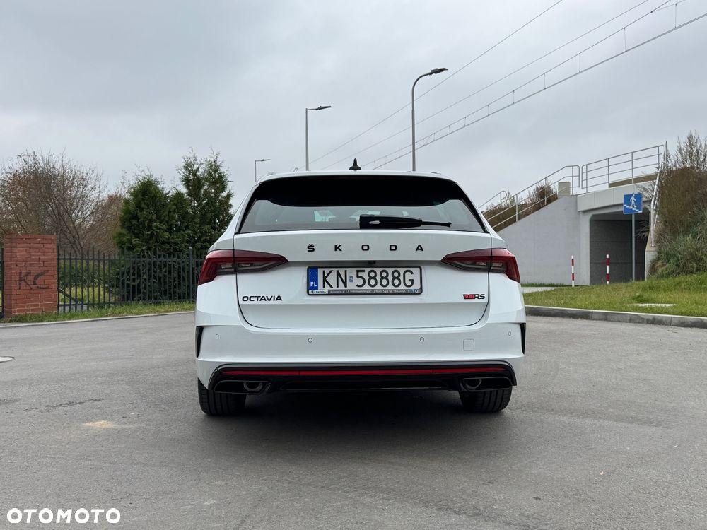 Skoda Octavia 2.0 TSI RS DSG - 3