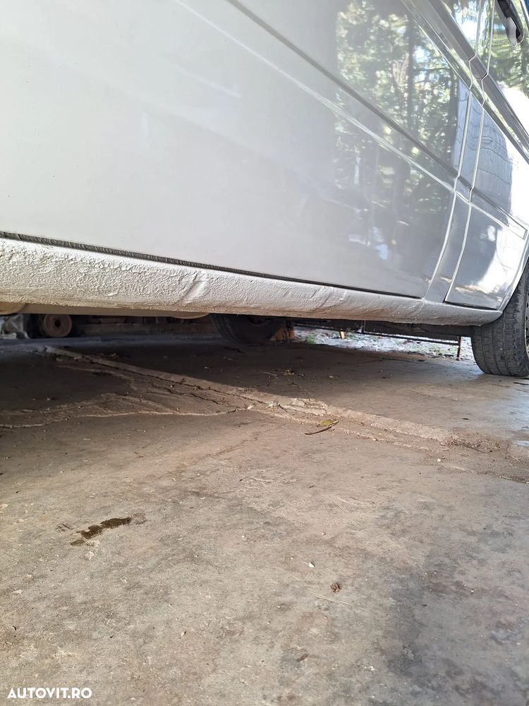Mercedes-Benz Sprinter - 14