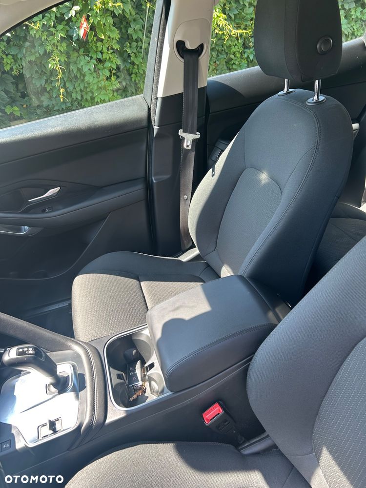 Jaguar E-Pace - 8