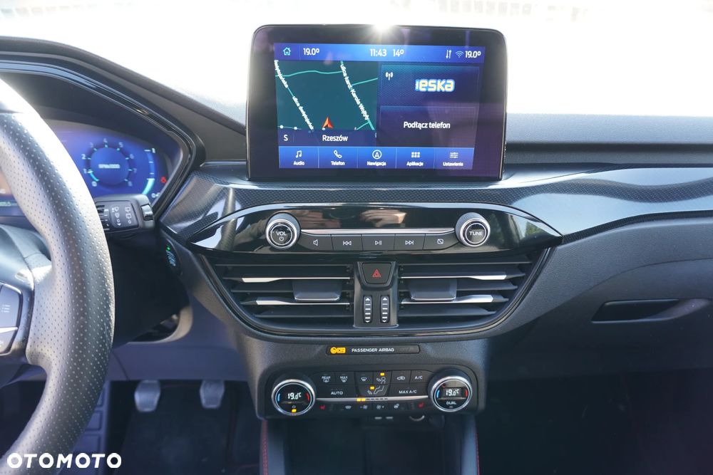 Ford Kuga 1.5 EcoBoost ST-LINE - 22