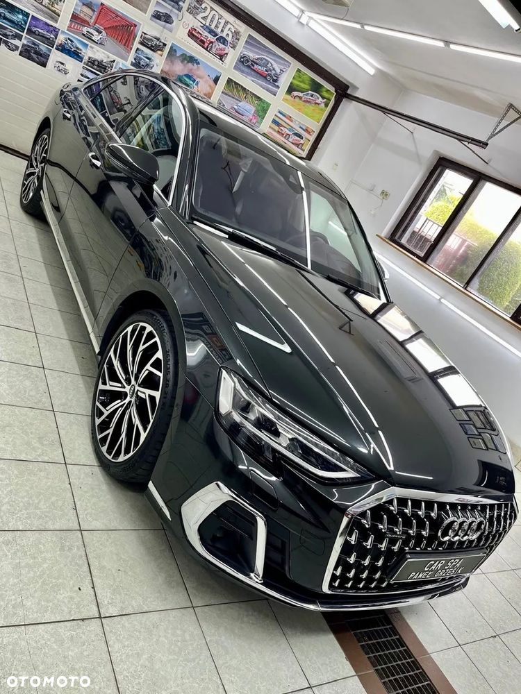 Audi A8 - 12