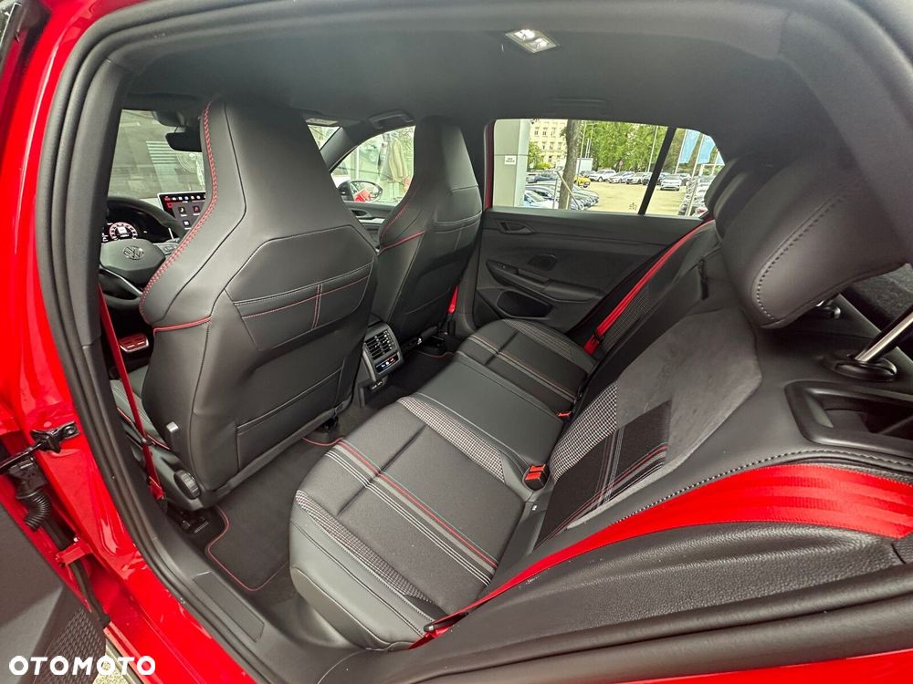 Volkswagen Golf 2.0 TSI GTI Edition 50 DSG - 23