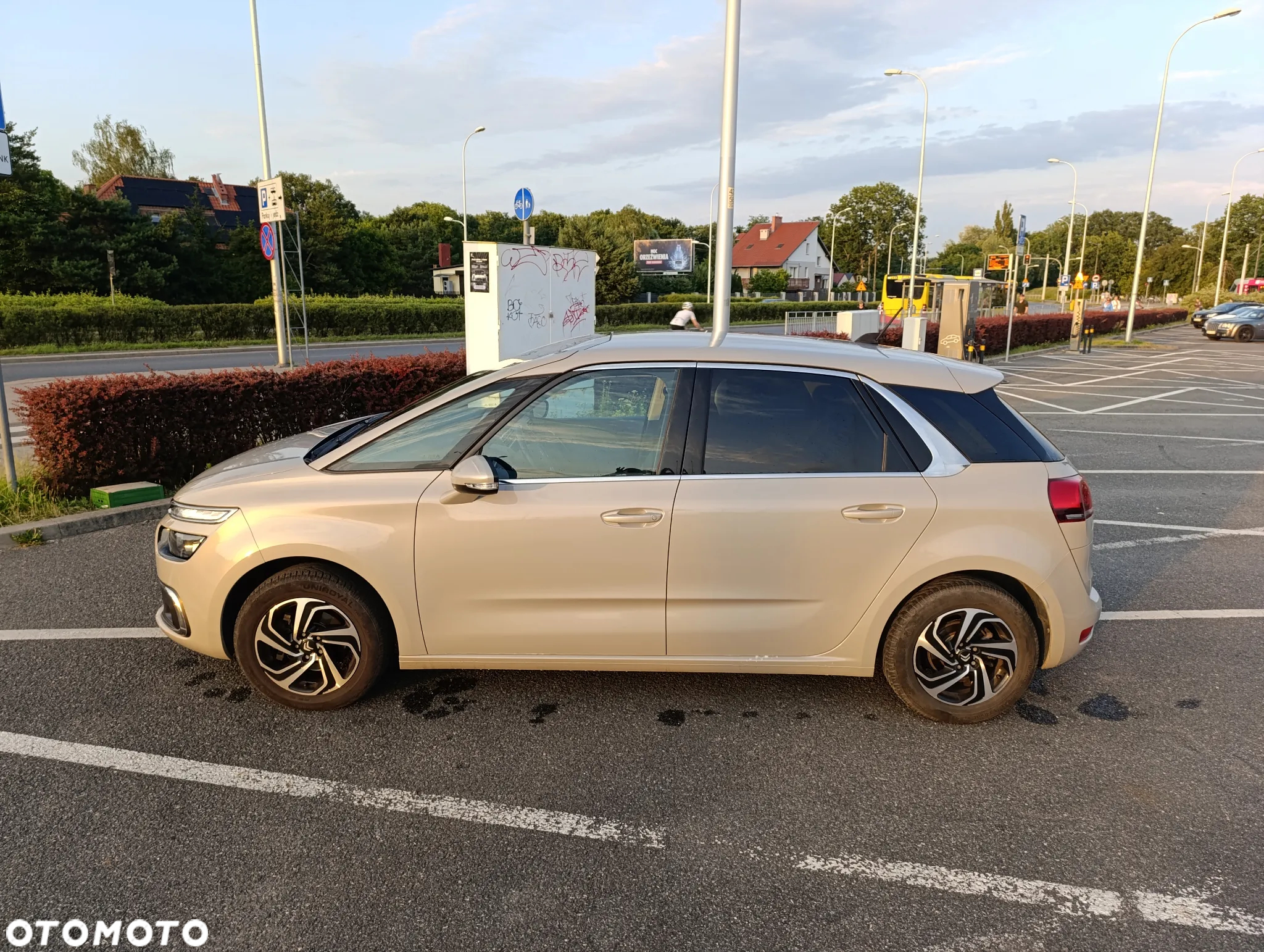 Citroën C4 Picasso 1.2 PureTech MoreLife S&S - 6