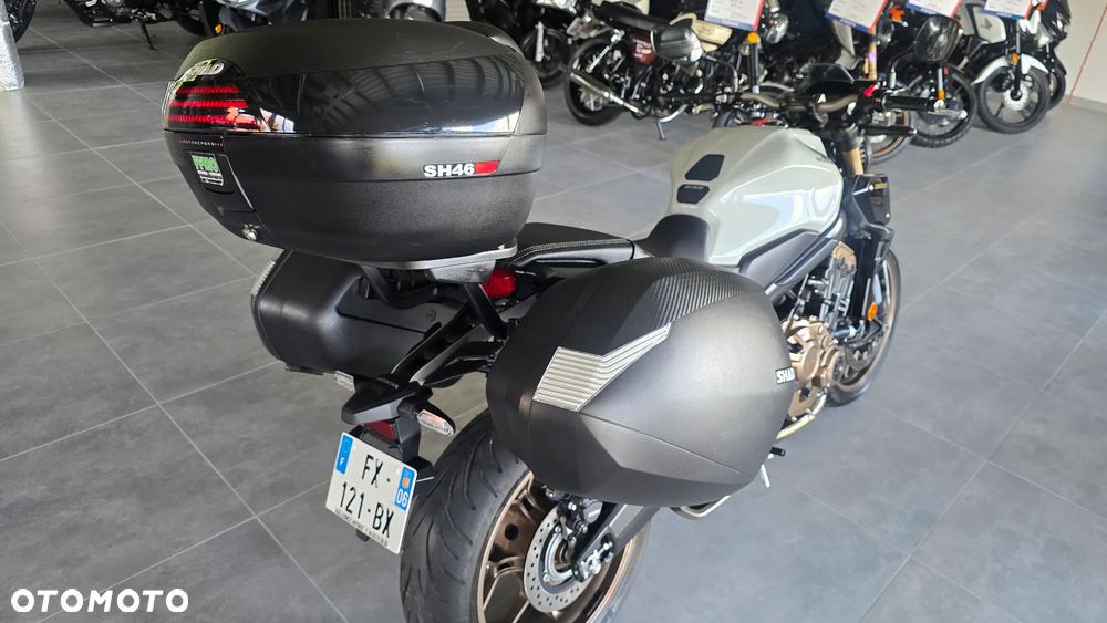 Honda CB - 38