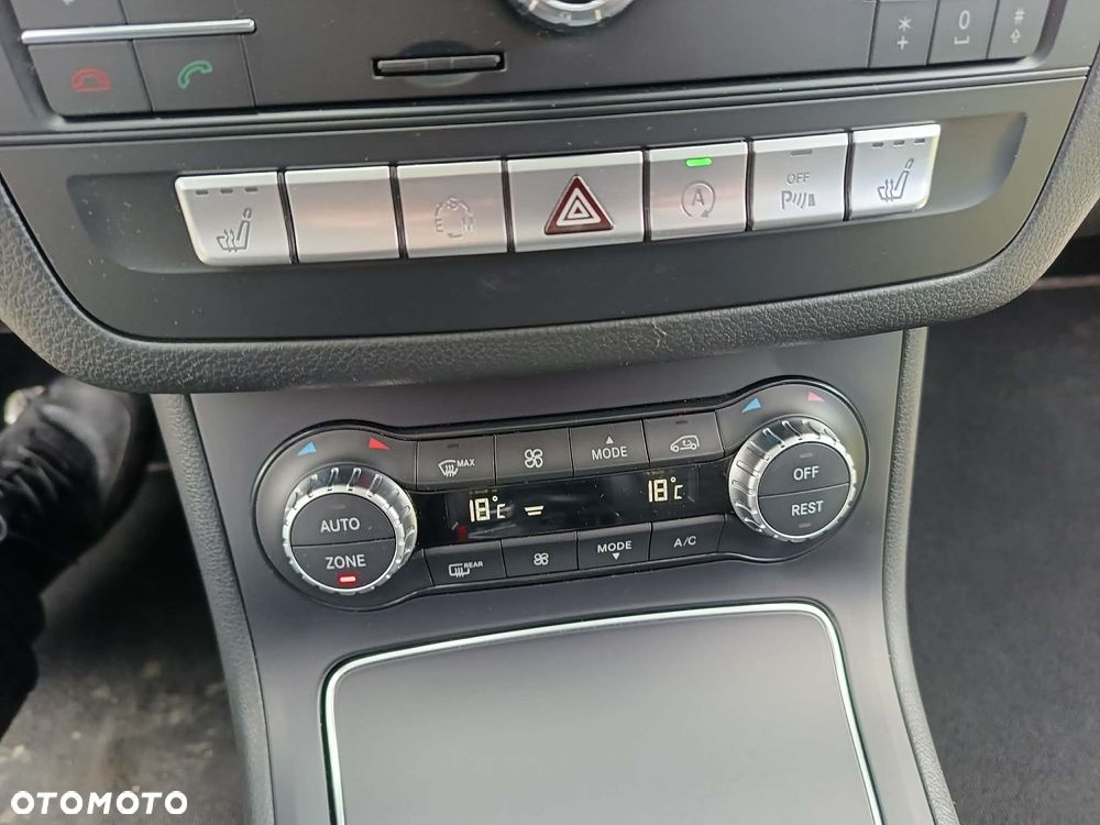 Mercedes-Benz Klasa B 200 (CDI) d 4Matic 7G-DCT AMG Line - 28