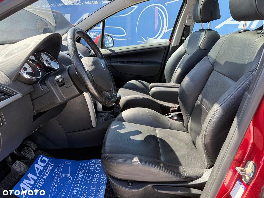 Peugeot 207 150 Turbo Sport - 12