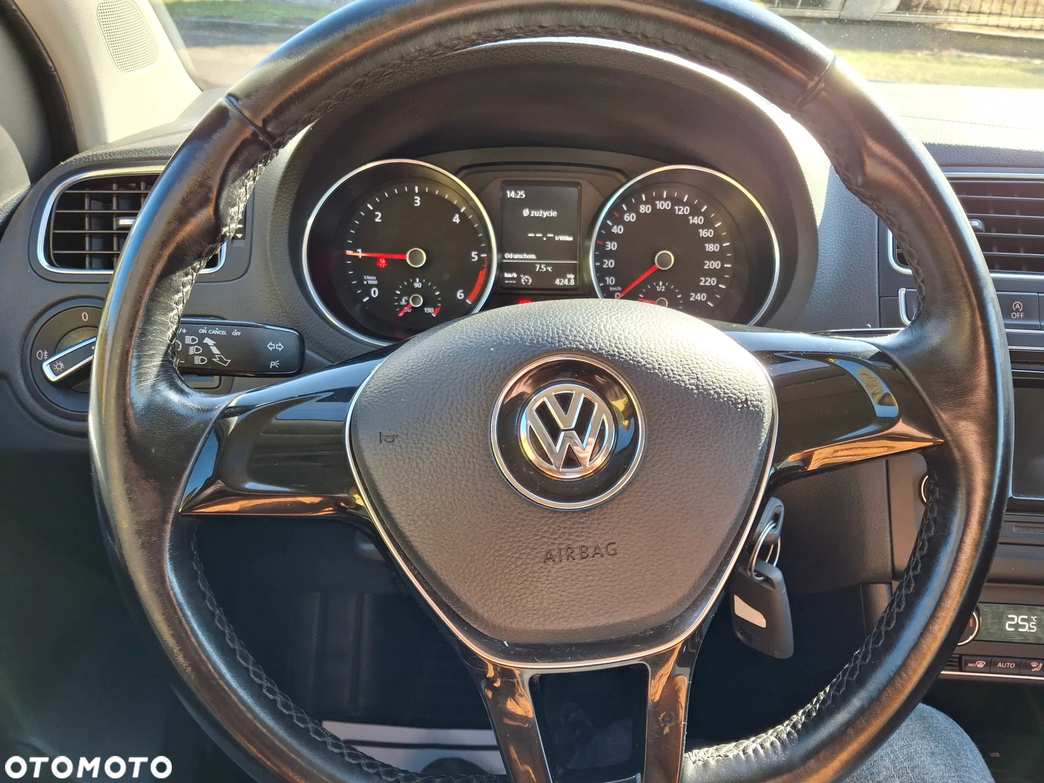 Volkswagen Polo 1.4 TDI (Blue Motion Technology) Highline - 21