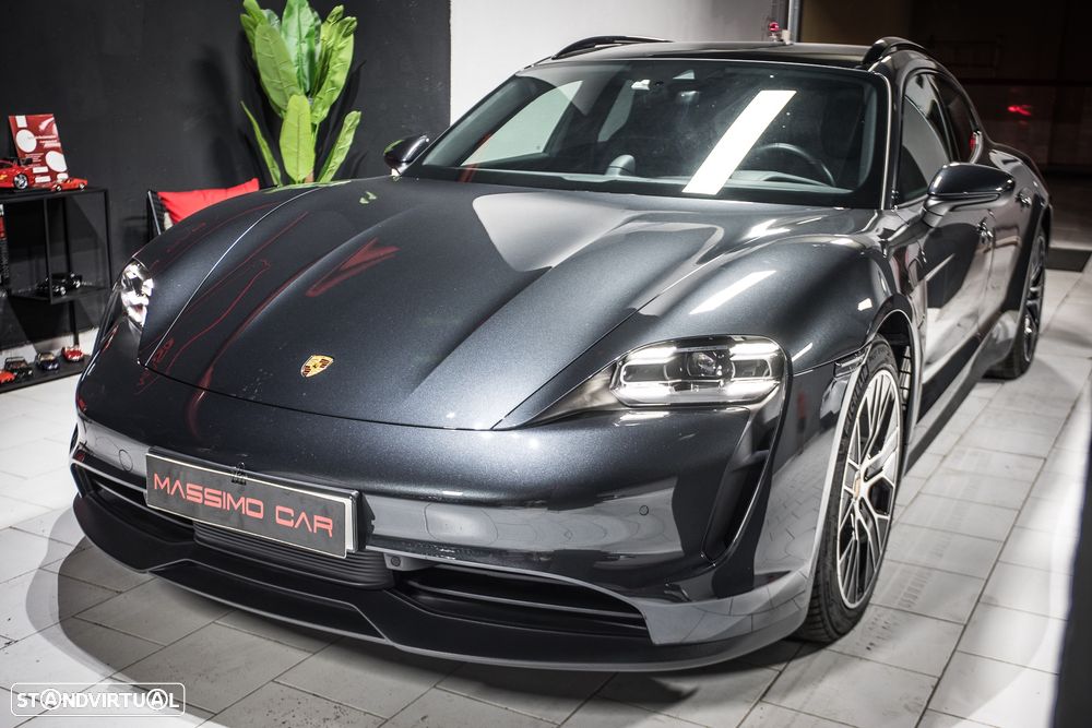 Porsche Taycan Sport Turismo - 5