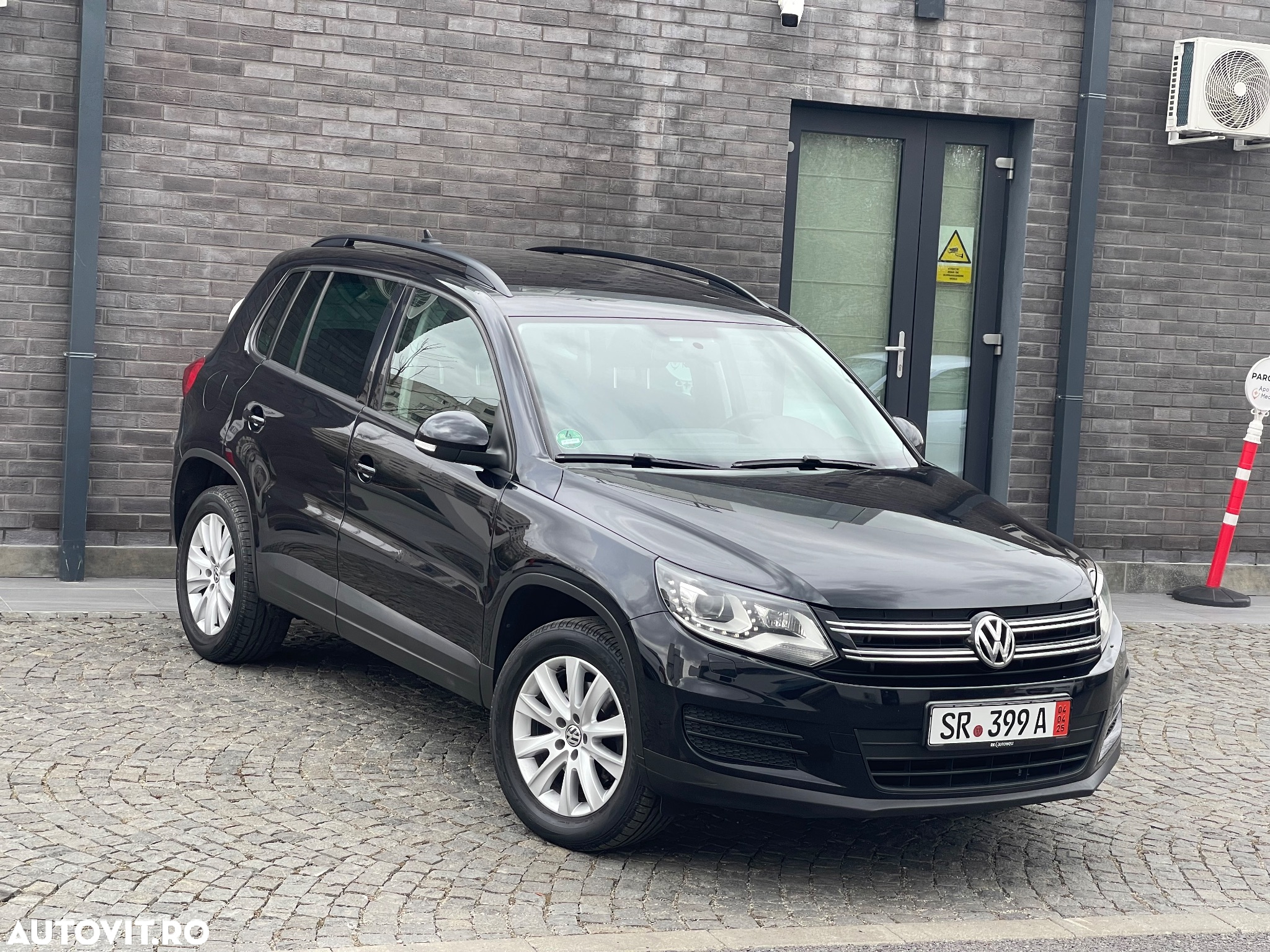 Volkswagen Tiguan 2.0 TDI DPF 4Motion BlueMotion Technology Trend & Fun - 30