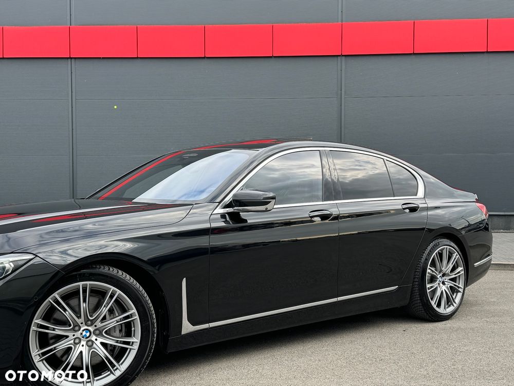 BMW Seria 7 750d xDrive - 28