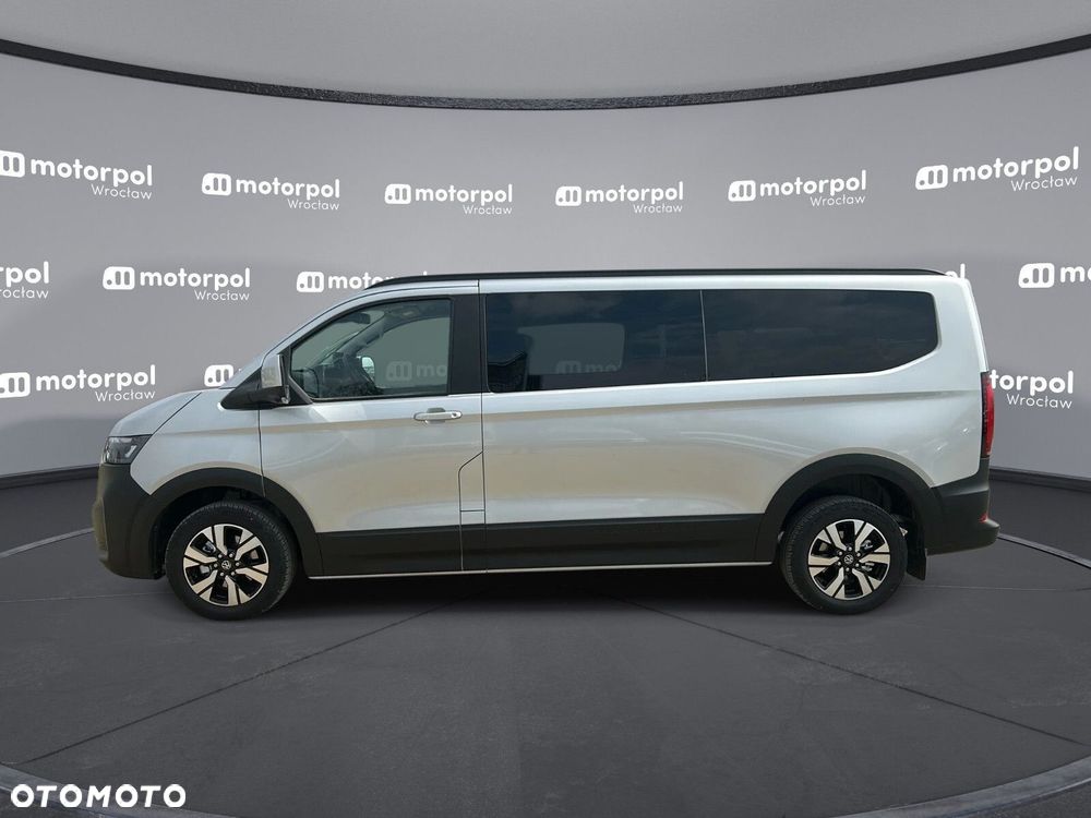 Volkswagen Caravelle - 8