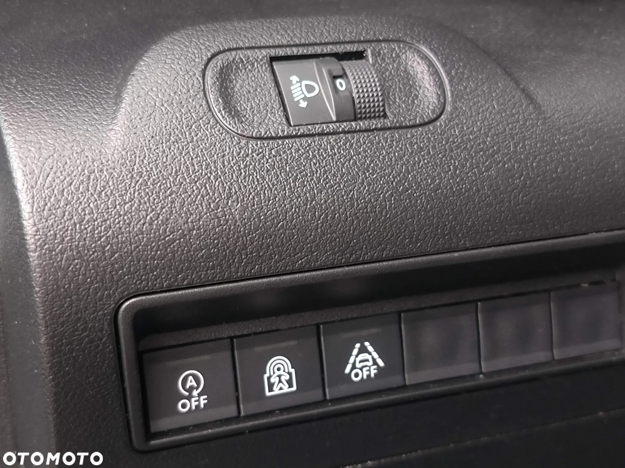 Citroën Berlingo Multispace PureTech 110 SELECTION - 31