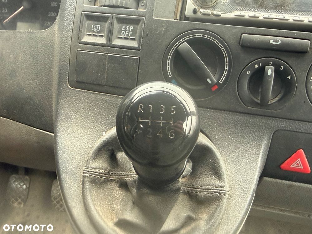 Volkswagen Transporter - 10