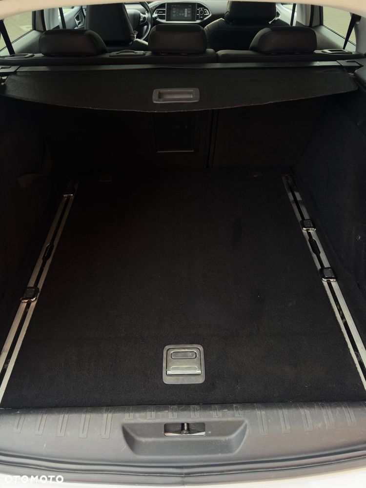 Peugeot 308 e-HDi 115 Stop & Start Allure - 13