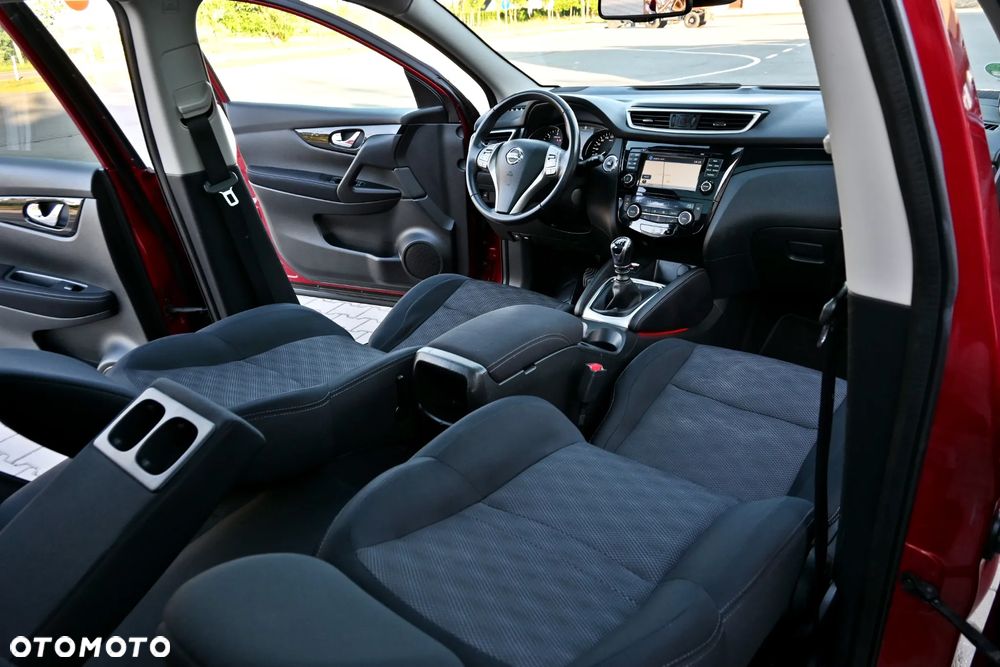 Nissan Qashqai 1.6 DCi Tekna+ - 23
