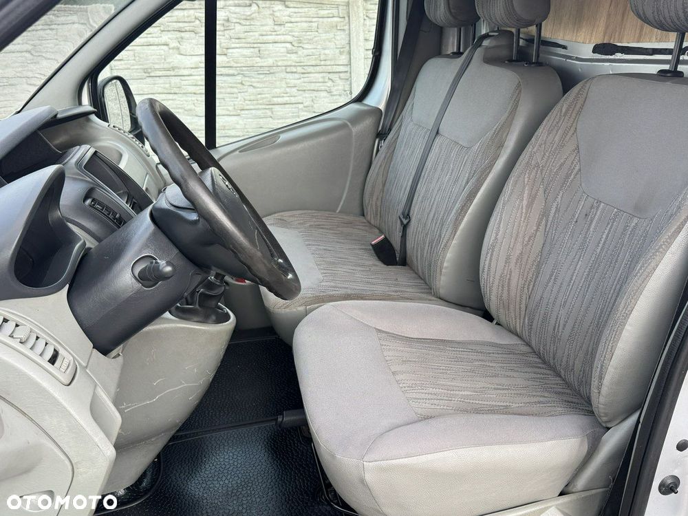 Nissan Interstar - 7
