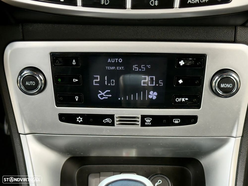 Lancia Delta 1.6 M-Jet Platino Com 57X - 42