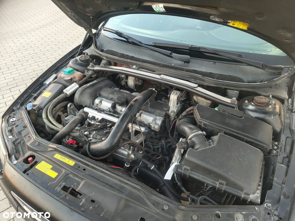 Volvo S60 2.4 T - 18